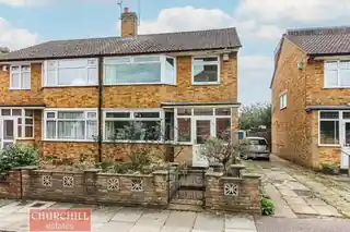 4 Waverley Close, photo 2