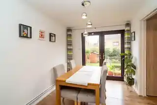 4 Wintergreen Close, photo 3
