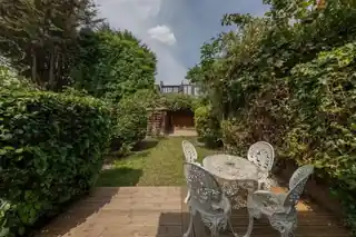 40 Albert Road, photo 2