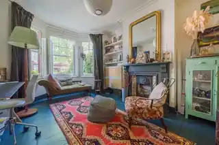 40 Bagshot Road, photo 3