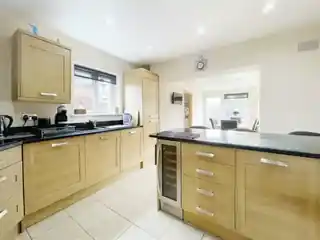 40 Beech Close, photo 2
