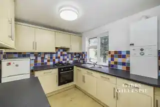 40 Closemead Close, photo 3