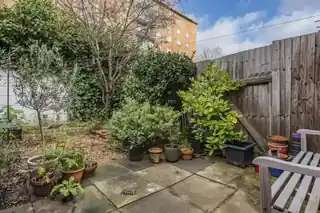 40 Date Street, photo 3