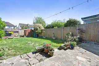 40 Florian Avenue, photo 2
