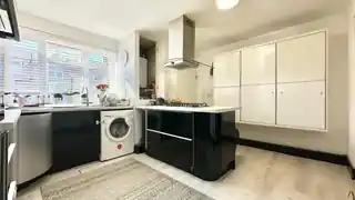 40 Forest Street, photo 3