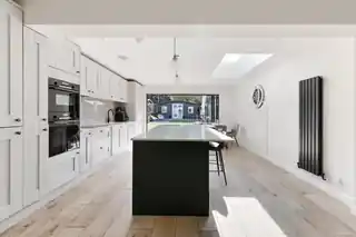 40 Hartfield Road, photo 3
