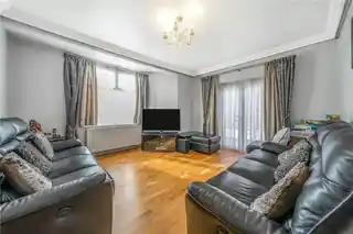 40 Hillside Road, photo 4