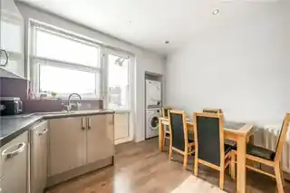 40 Hillside Road, photo 3