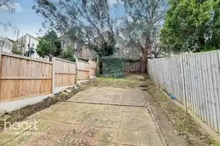 40 Hythe Road, photo 4