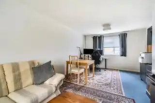 40 Kent Way, photo 3