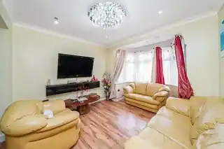 40 Langham Drive, photo 2