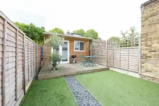 40 Pevensey Road, photo 4