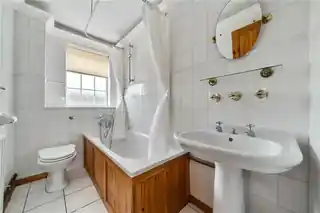 40 Regency Way, photo 3