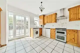 40 Regency Way, photo 2