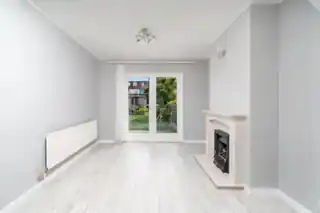 40 Rosemead Avenue, photo 2