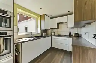 40 St Lukes Close, photo 4