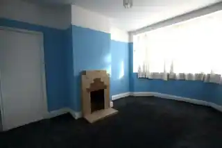 400 London Road, photo 4