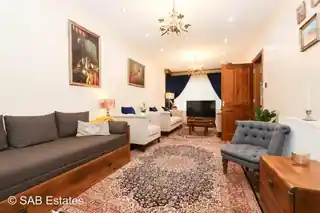 41 Adrienne Avenue, photo 2