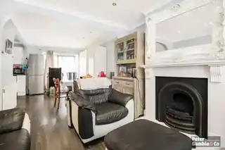 41 Barmouth Avenue, photo 3