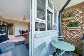 41, Broughton Court, Broughton Road, photo 3