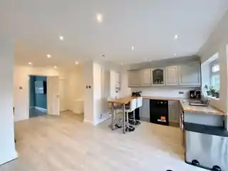 41 Crofton Avenue, photo 2
