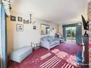 41 Deere Avenue, photo 2