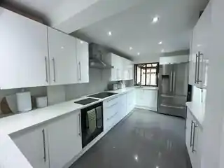 41 Geoffrey Avenue, photo 2