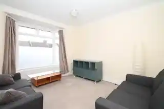 41 Hazelwood Lane, photo 3