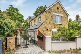 41 Herne Place, photo 3