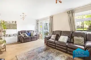 41 Howard Close, photo 2
