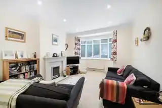 41 Inverness Avenue, photo 3