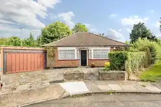41 Ledway Drive, photo 2