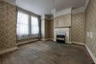 41 Little Ealing Lane, photo 2