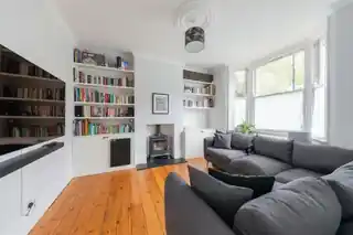 41 Manor Park Road, photo 2