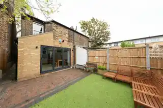 41 Manor Park Road, photo 4