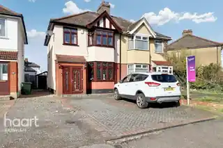41 Rainham Road, photo 2