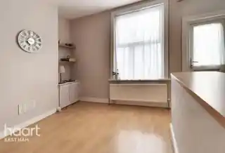 41 Shoebury Road, photo 4