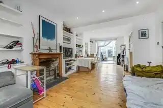 41 Somerton Avenue, photo 4