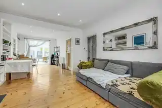 41 Somerton Avenue, photo 2