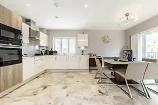41 Upper Teddington Road, photo 2