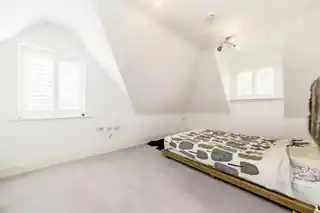 41 Upper Teddington Road, photo 4