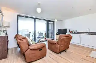 411, Ashmead House, Tewkesbury Road, photo 3