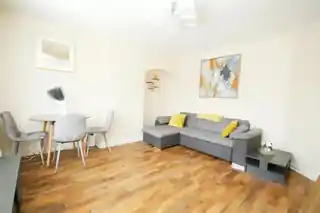 416 Lodge Avenue, photo 3