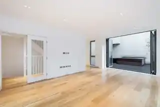 42 Bonchurch Road, photo 3