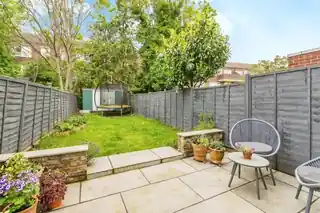 42 Clarendon Road, photo 4
