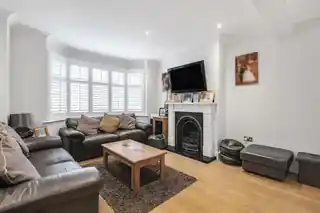 42 Countisbury Avenue, photo 2