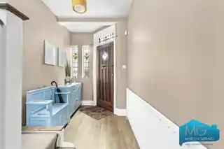 42 Elsiedene Road, photo 2
