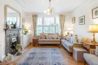 42 Erpingham Road, photo 4