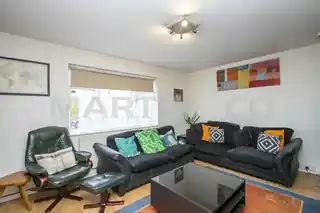 42 Finchingfield Avenue, photo 4