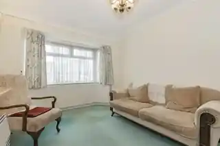 42 King Harolds Way, photo 4